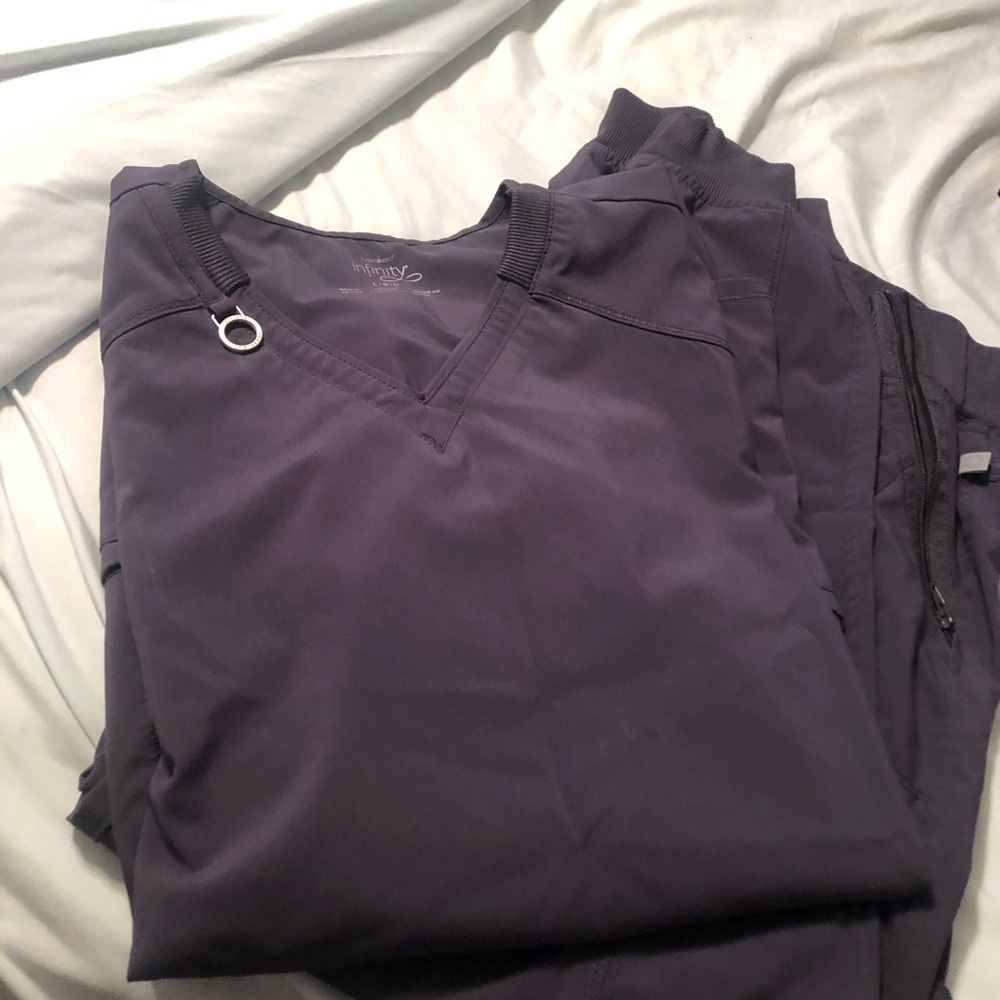 Cherokee gray scrub set